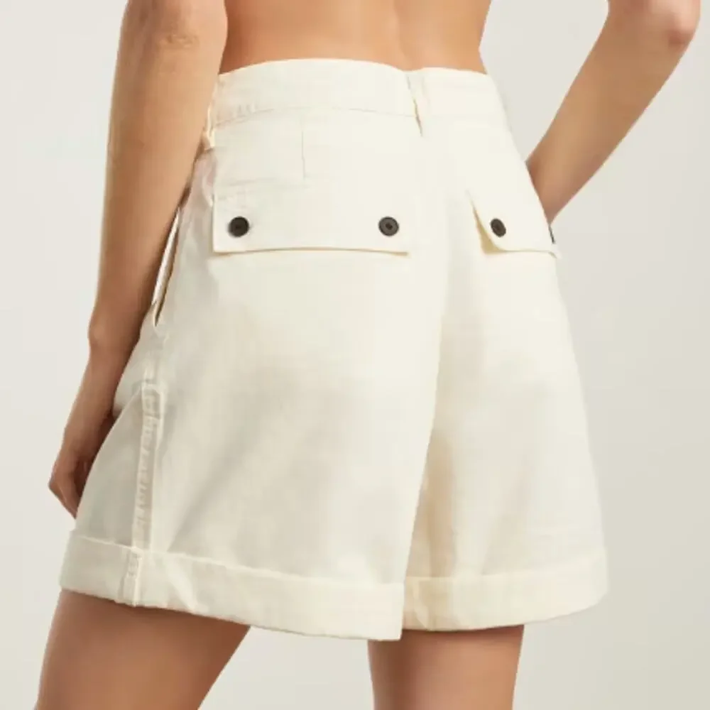NWT‎ Everlane Sz 0 The Tourist High Waist Rolled Hem Shorts in Bone Ivory White